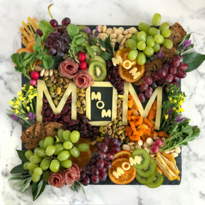 21 Photo Mothers Day Board Monger 1sm